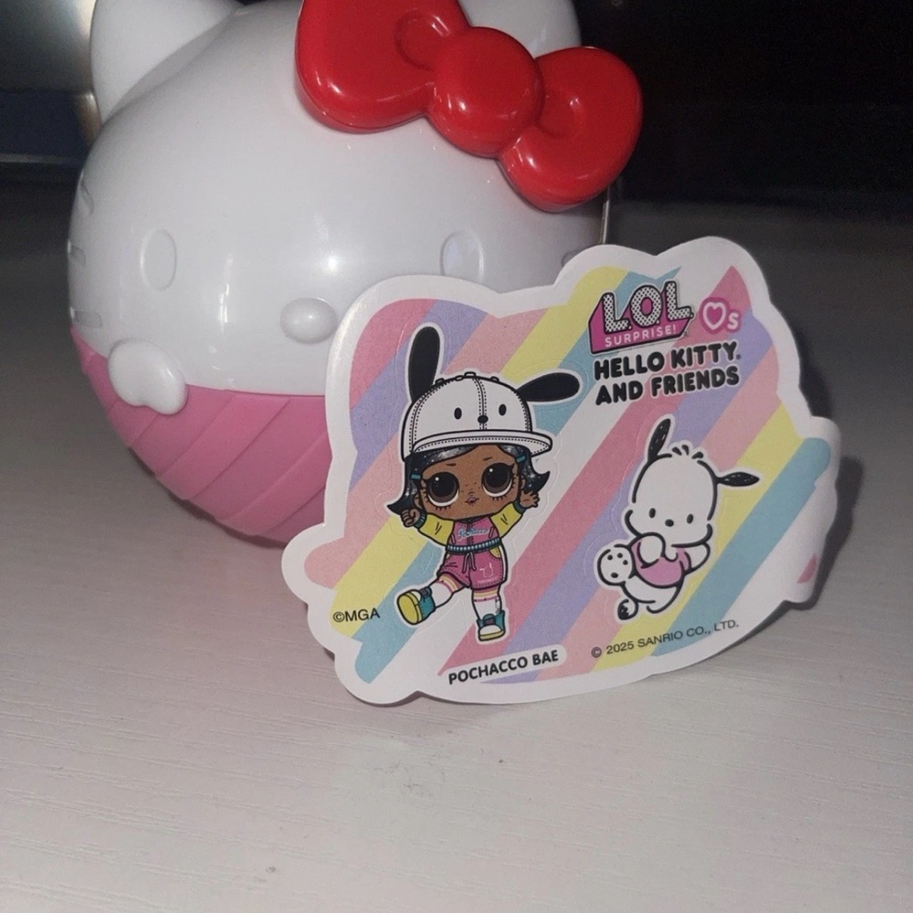 LOL surprise hello kitty and friend Pachacco
